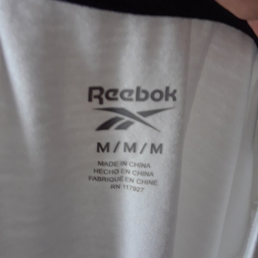 ❌SOLD❌NWT Reebok Muscle Top - Picture 7 of 9